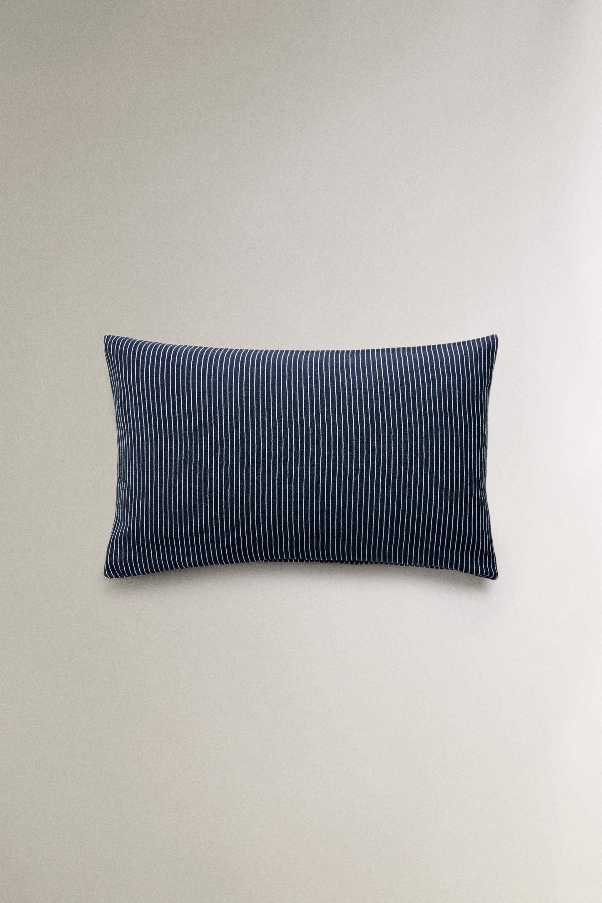 THIN STRIPE THROW PILLOW COVER